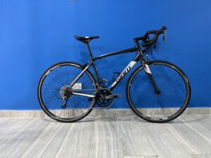 Giant Contend Talla M(52) Aluminio Grupo Shimano Claris